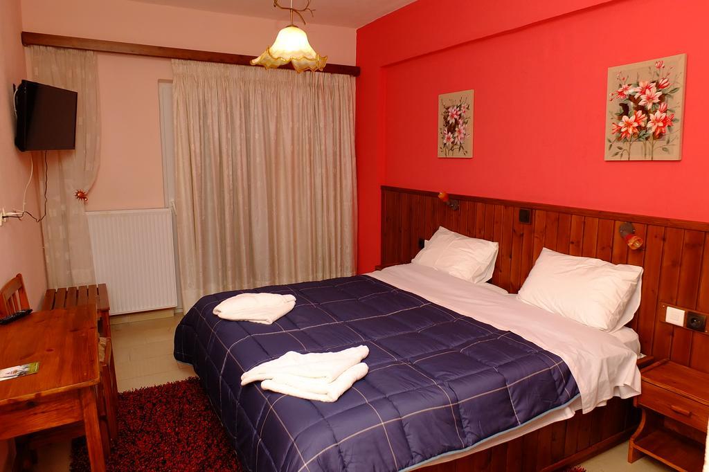 Χenonas Ziakos Hotel Amárantos Eksteriør billede